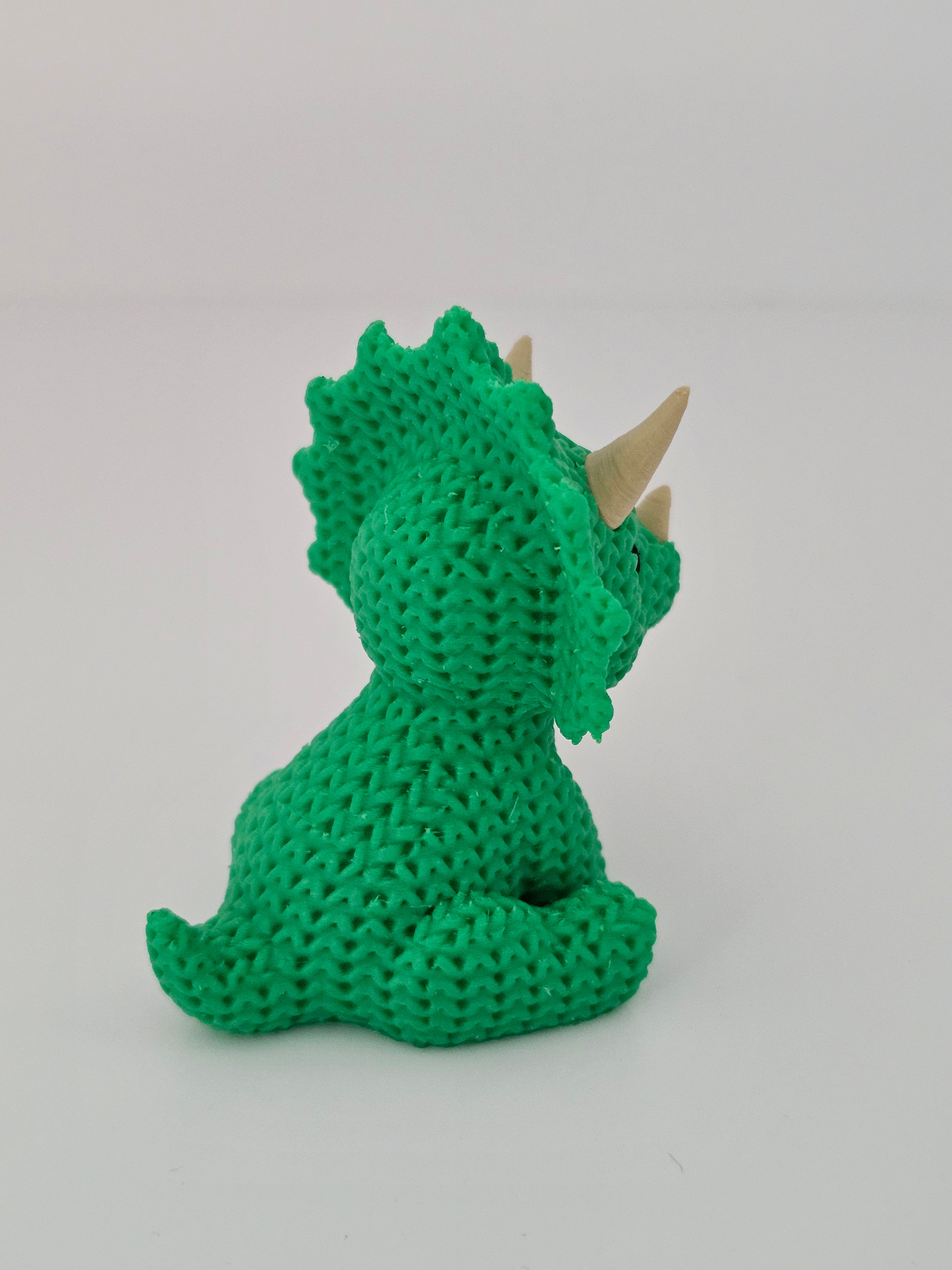 Knitted Triceratops - 3D