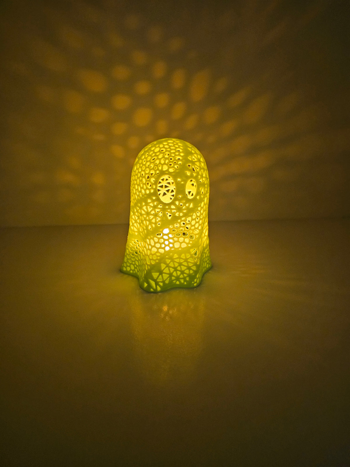 Glow in the Dark Tea Light Ghost Set - 3D